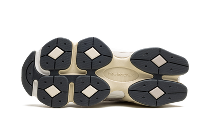 New Balance 9060 Mushroom